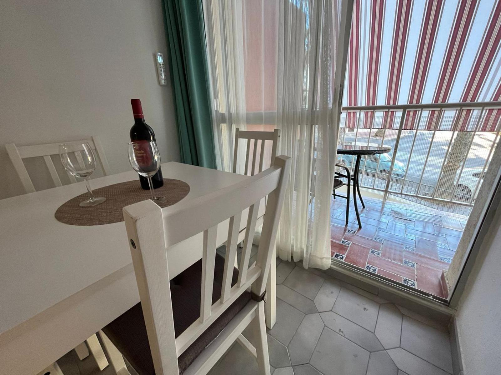 Apartamento Entero, Enormes Piscinas, Terraza Y Playa Бенальмадена Экстерьер фото