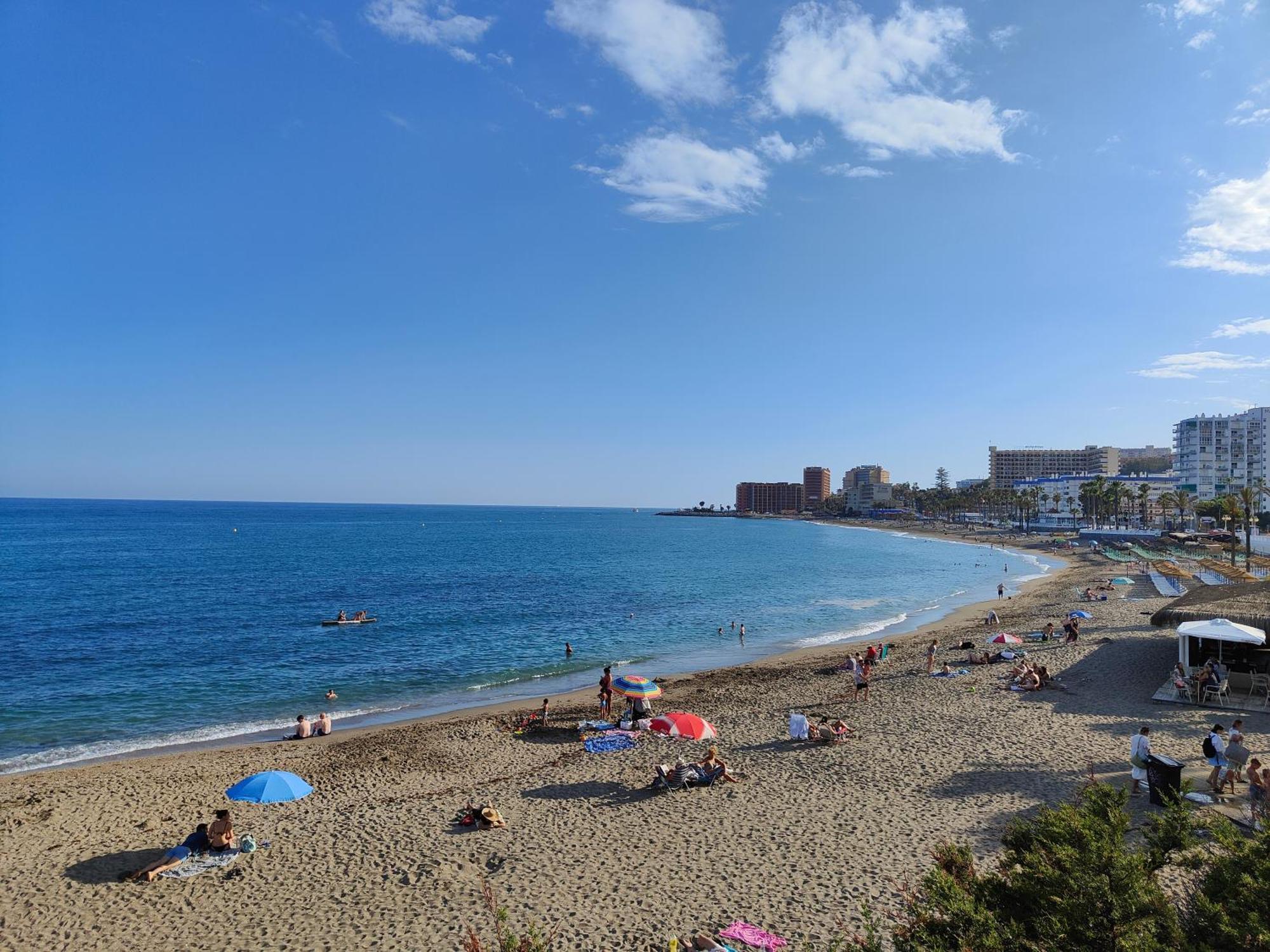 Apartamento Entero, Enormes Piscinas, Terraza Y Playa Бенальмадена Экстерьер фото